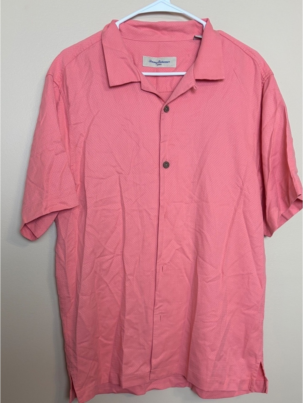 Tommy Bahama Men's Large Pink Silk Rayon Short Sleeve Shirt
